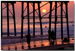 Oceanside Pier at sunset (Click for larger view)